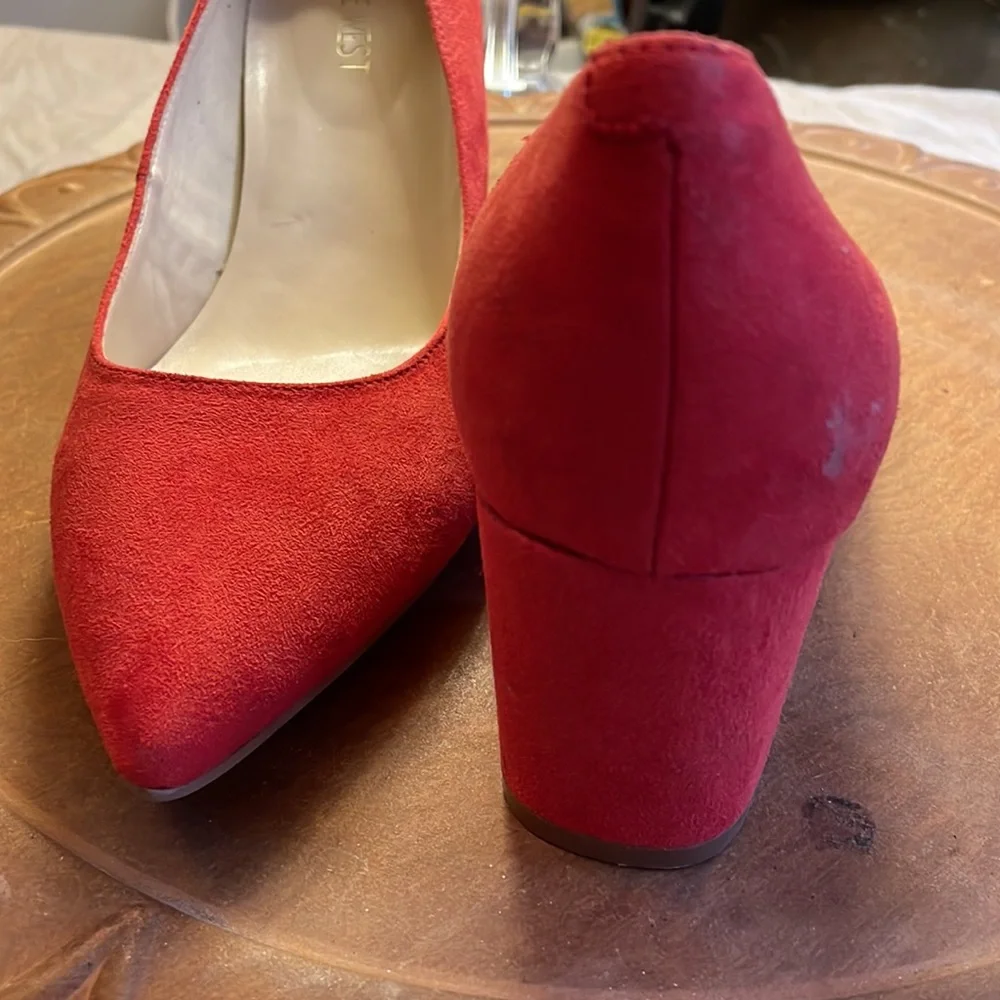 Nine West red block heel shoes - Picture 15 of 17